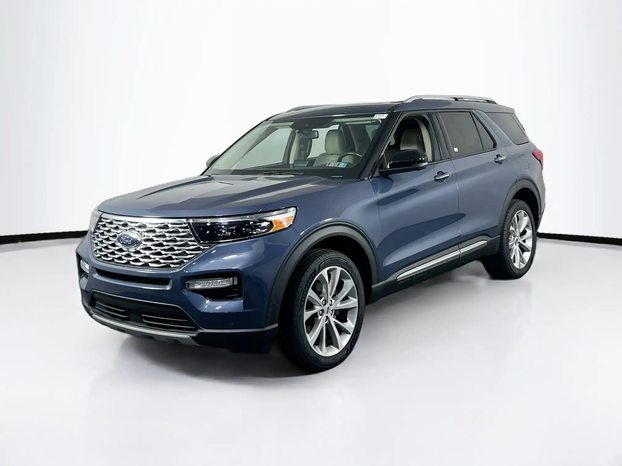 2021 Ford Explorer Platinum 4WD's photo