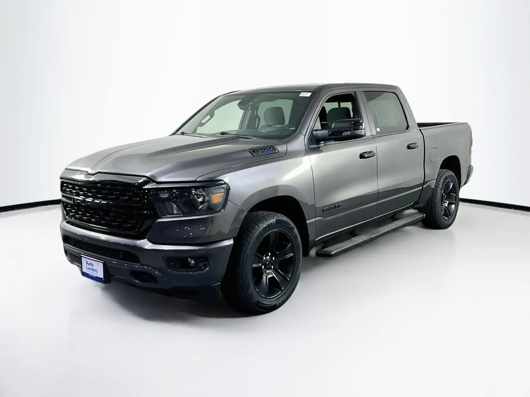 2024 RAM 1500 Big Horn/Lone Star 4x4 Crew Cab 5'7's photo