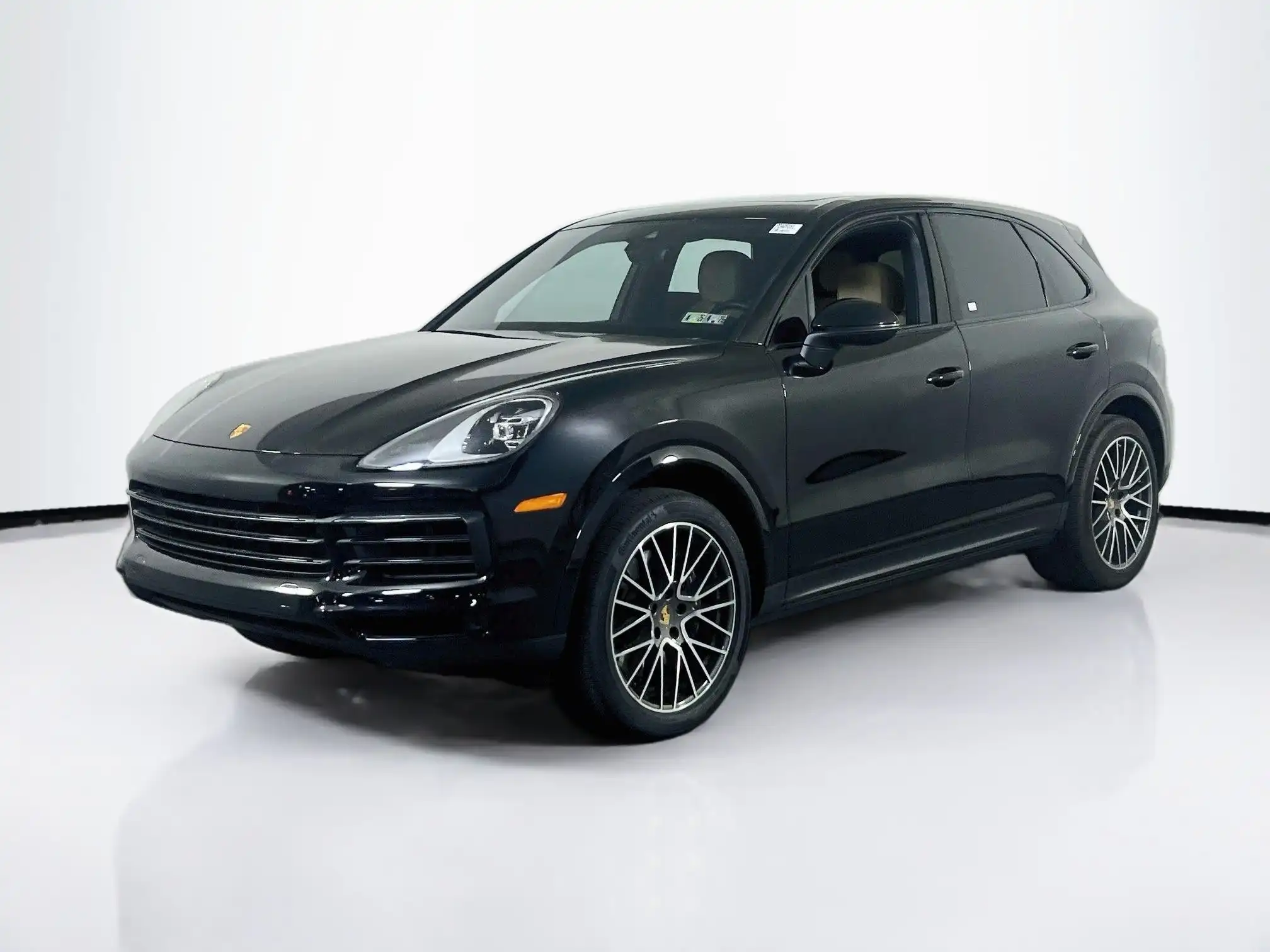 2023 Porsche Cayenne Base's photo