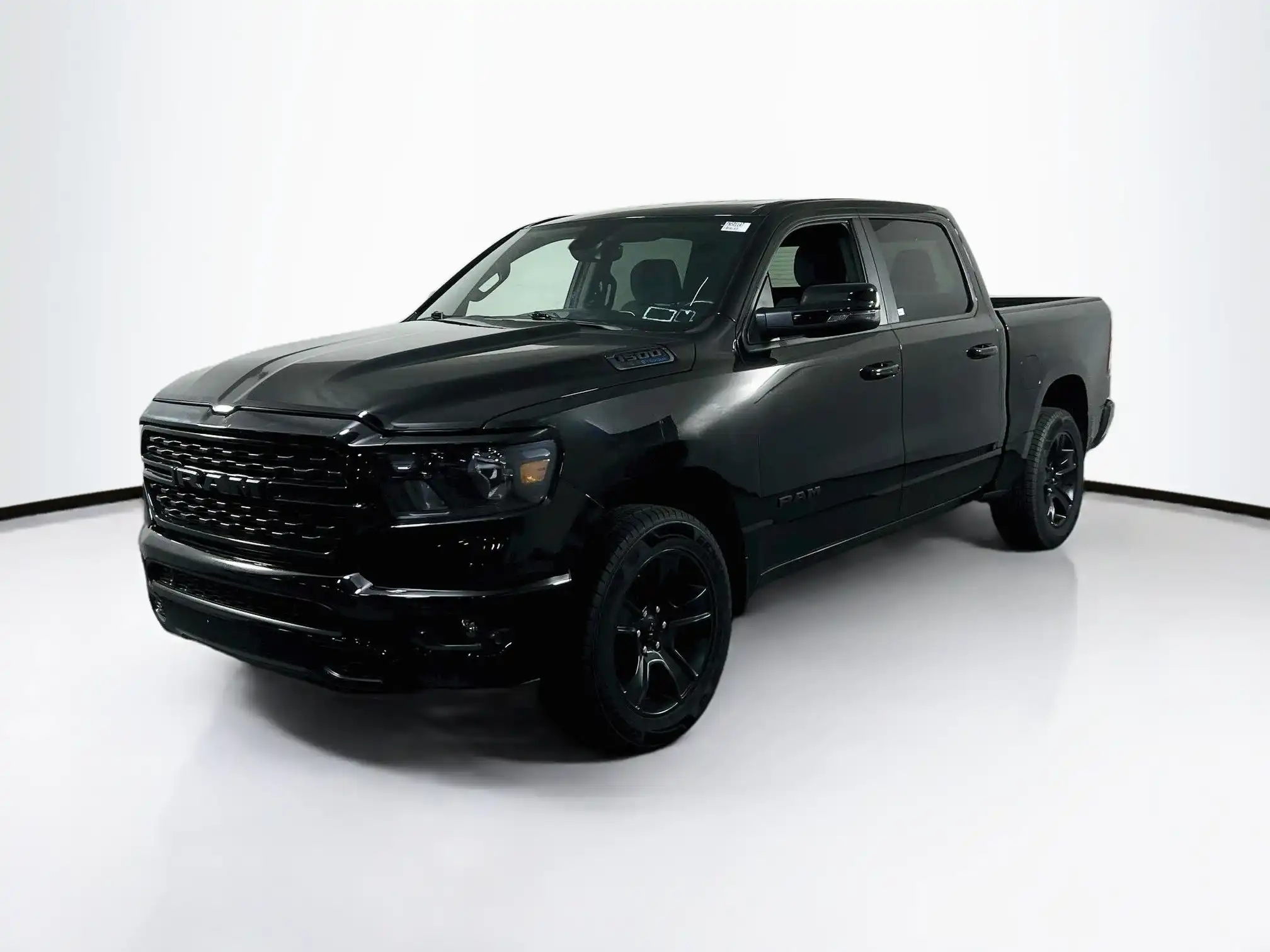 2023 RAM 1500 Big Horn/Lone Star 4x4 Crew Cab 5'7's photo