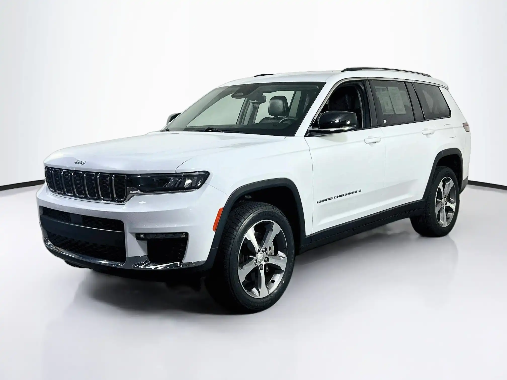 2023 Jeep Grand Cherokee L Limited 4WD's photo