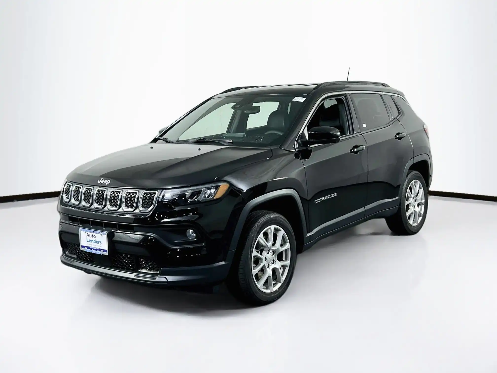 2023 Jeep Compass Latitude Lux 4X4's photo