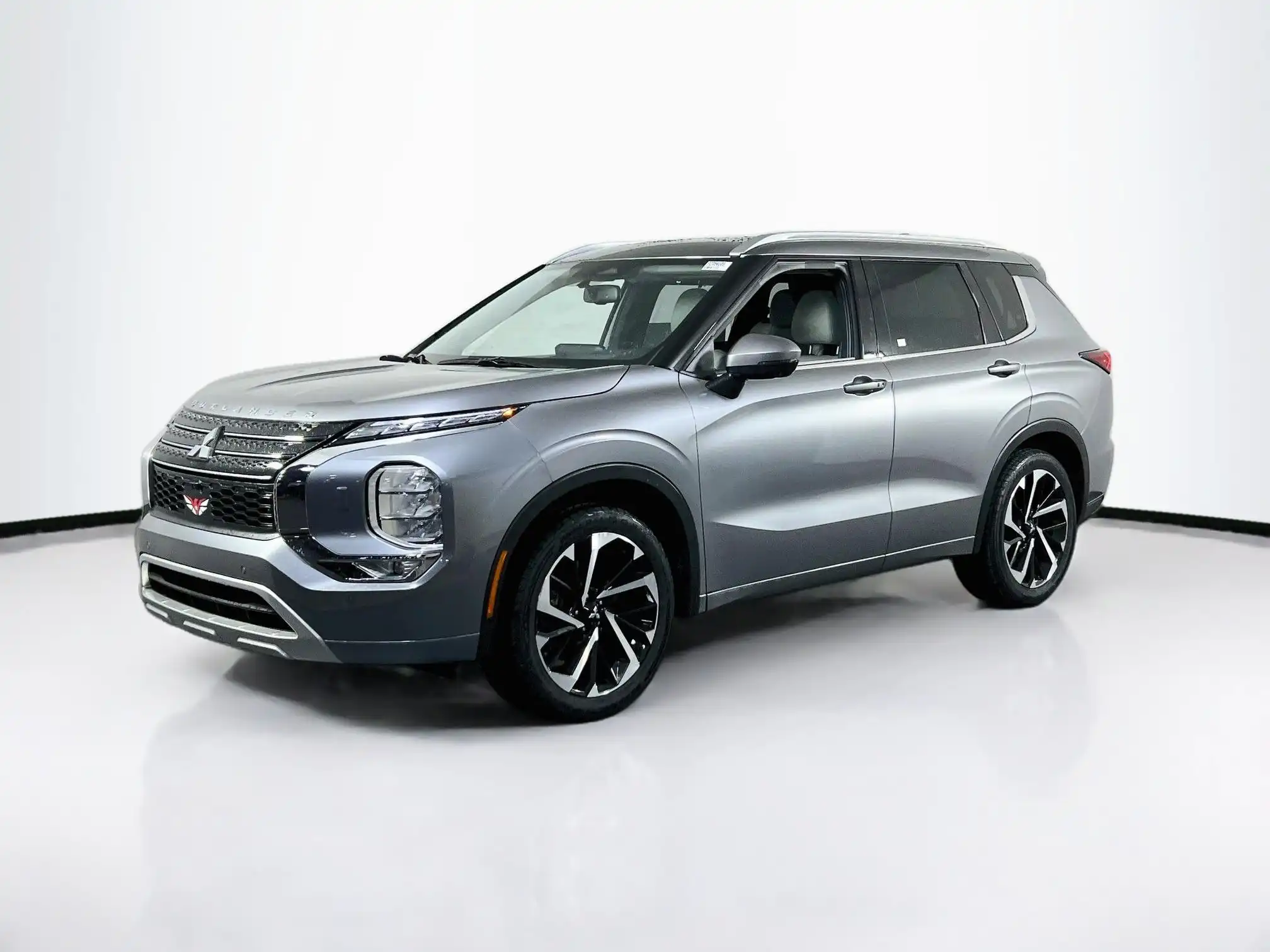 2023 Mitsubishi Outlander SEL S-AWC's photo