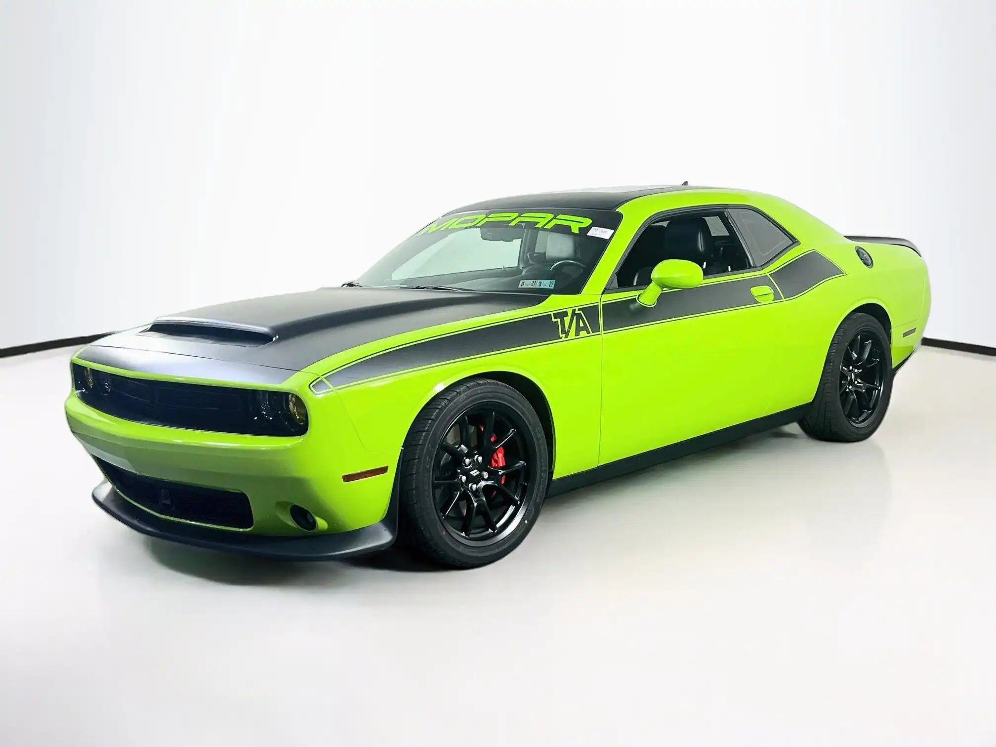 2023 Dodge Challenger R/T's photo