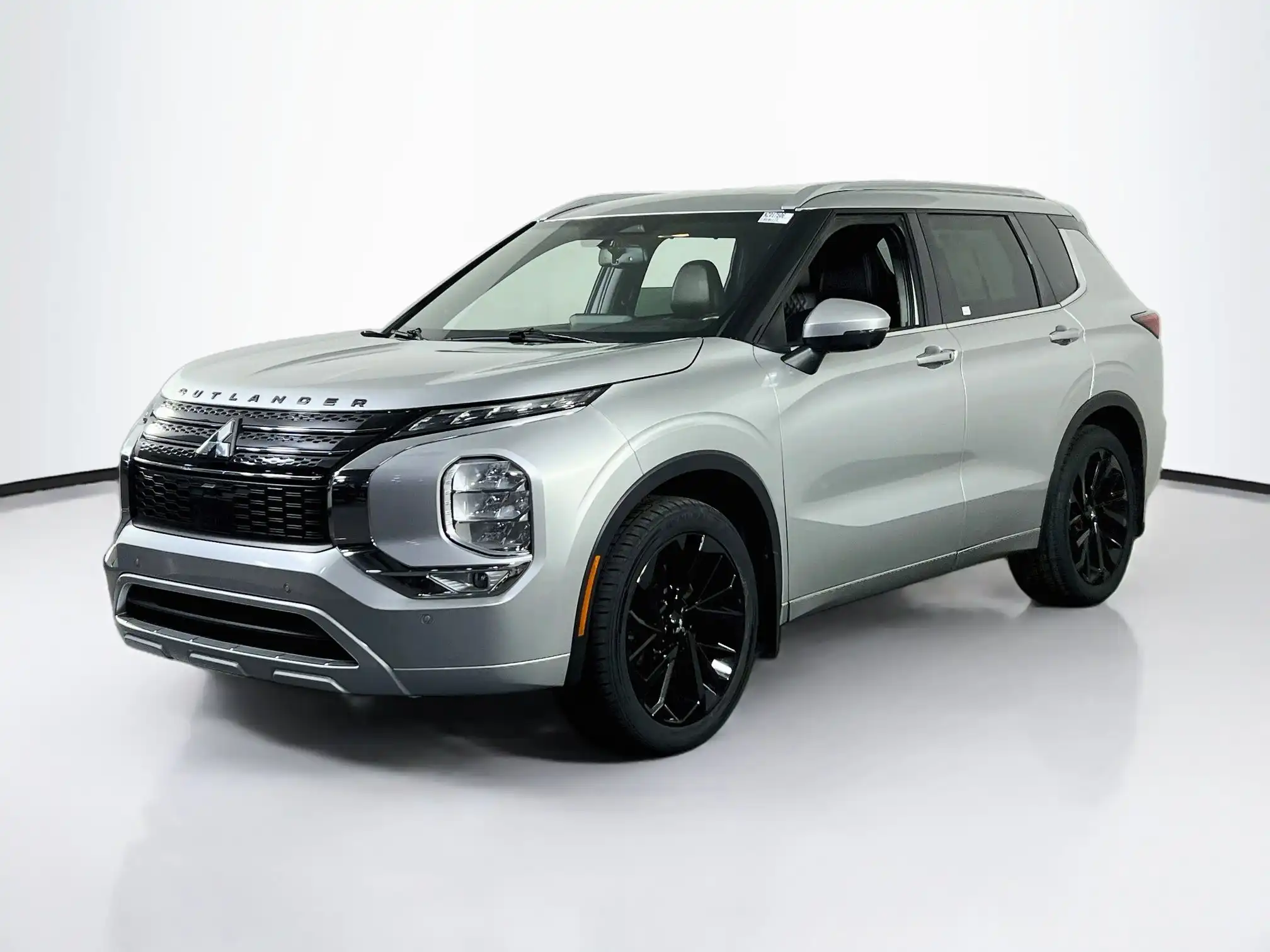 2022 Mitsubishi Outlander SEL FWD's photo