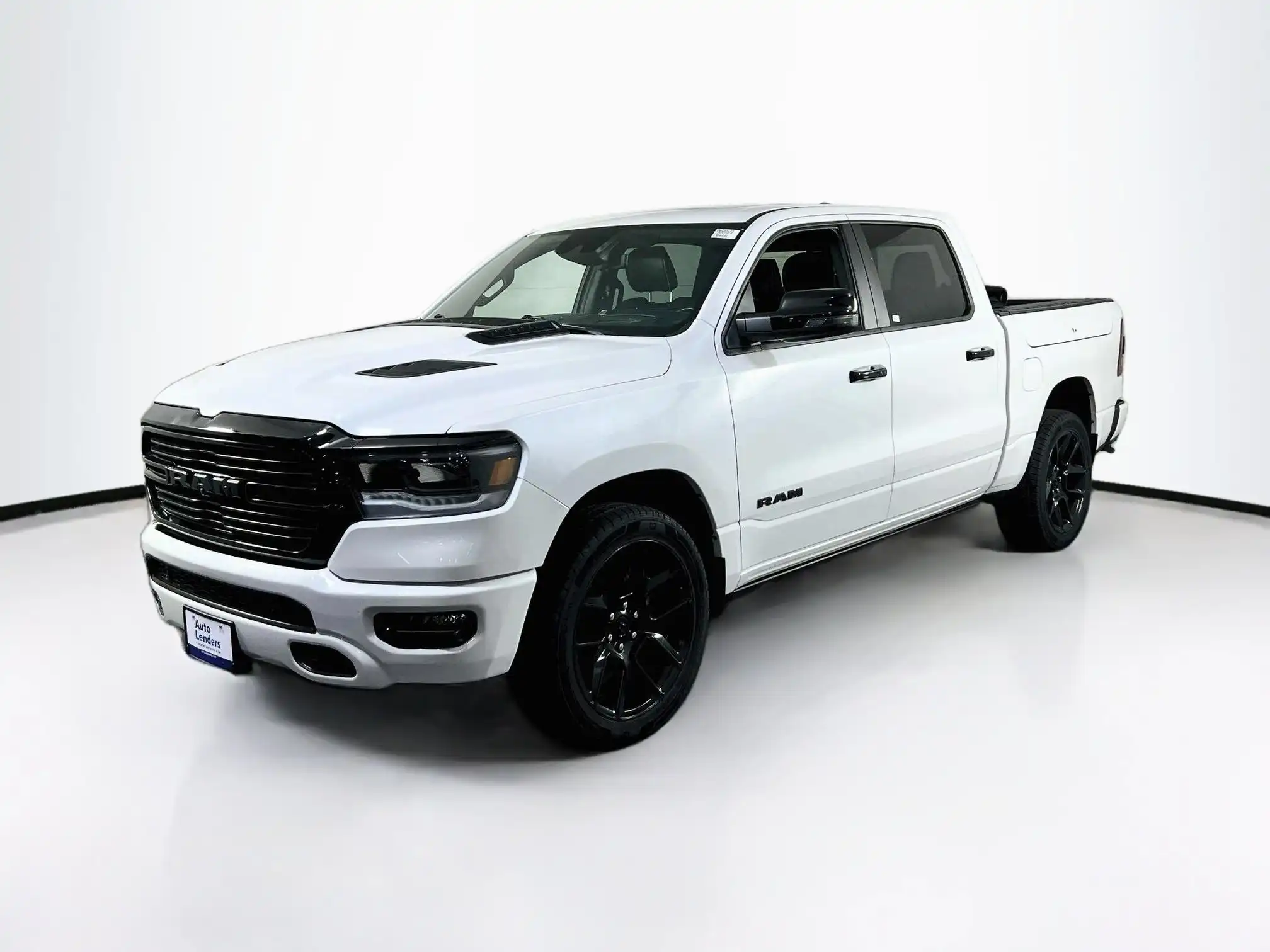 2023 RAM 1500 Laramie 4x4 Crew Cab 5'7's photo
