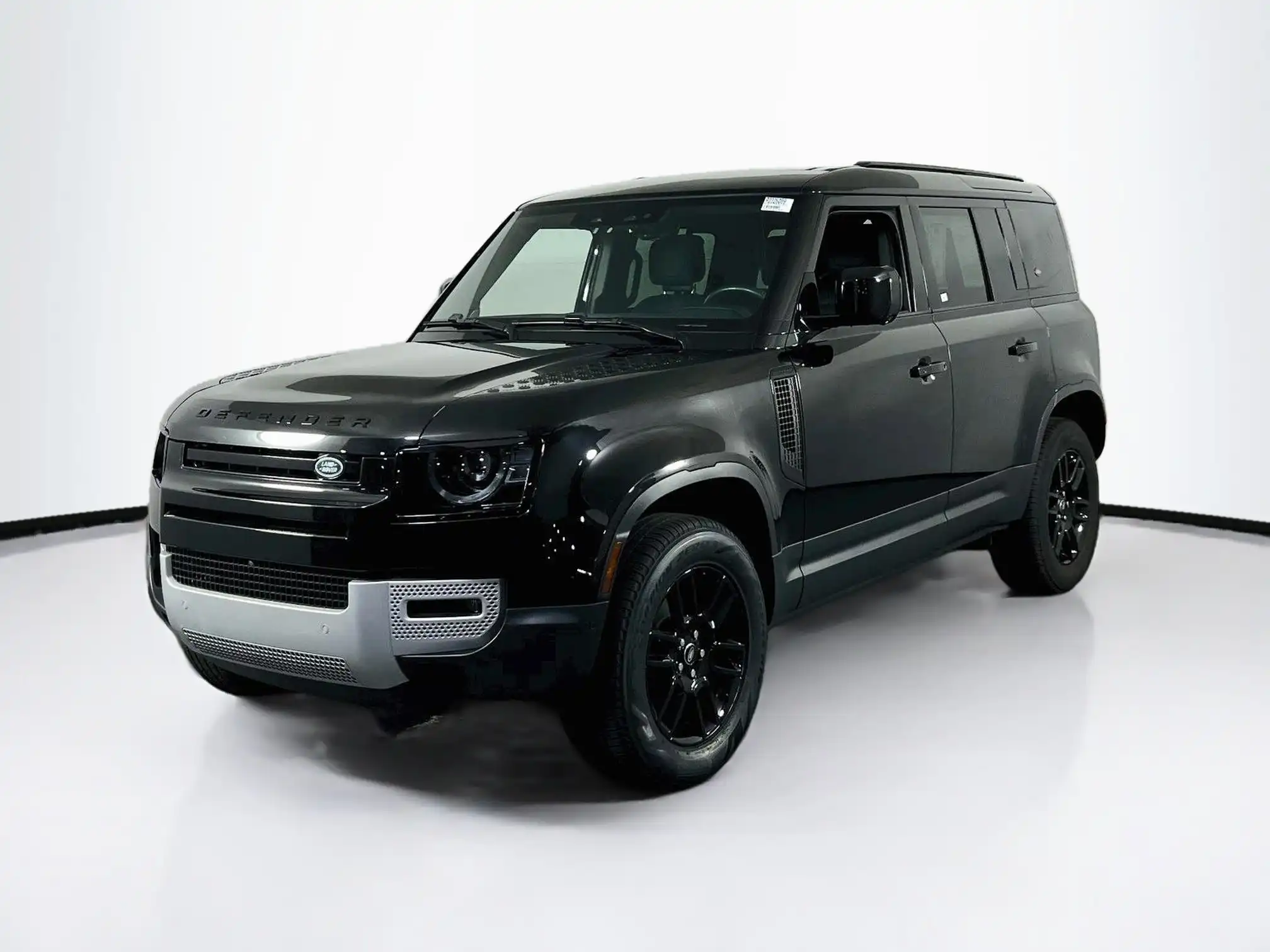 2024 Land Rover Defender 110 S P300's photo
