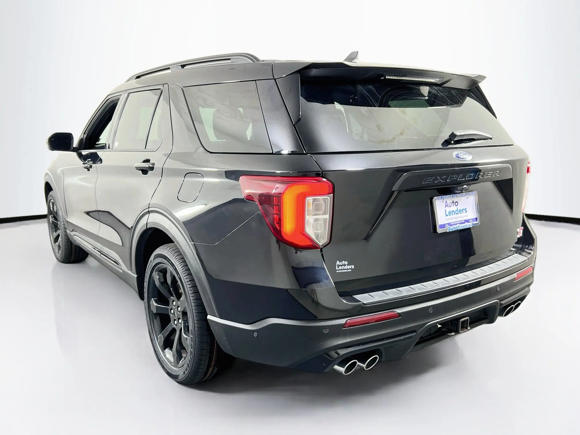 2021 Ford Explorer ST 4WD photo 3