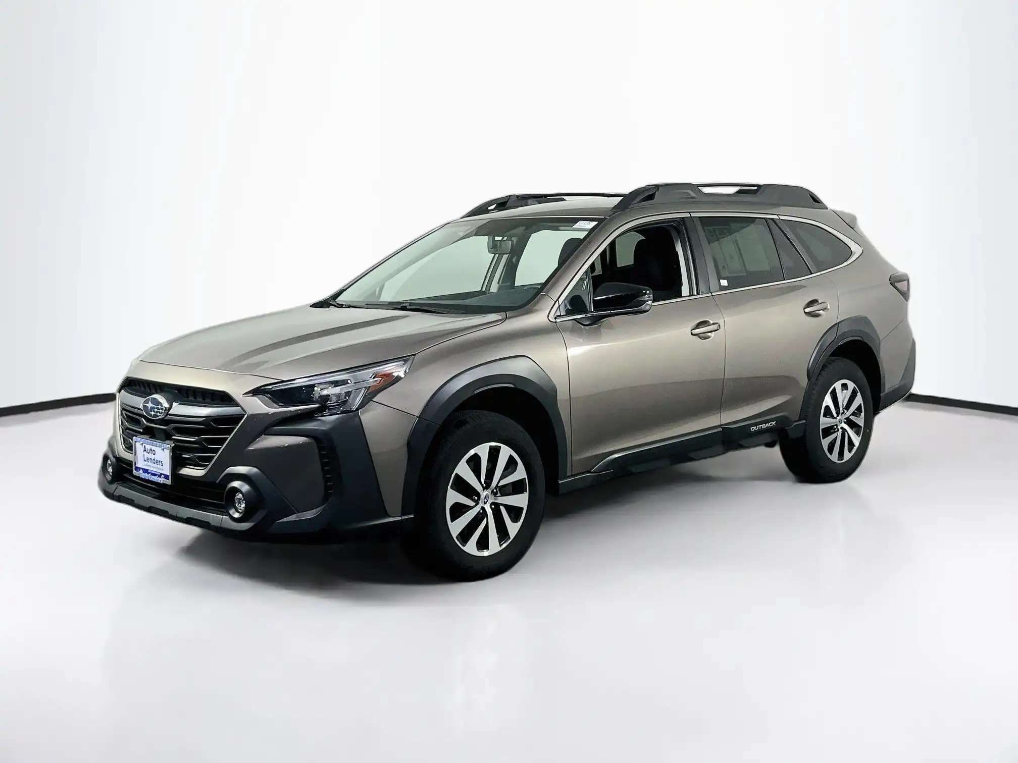 2024 Subaru Outback Premium's photo