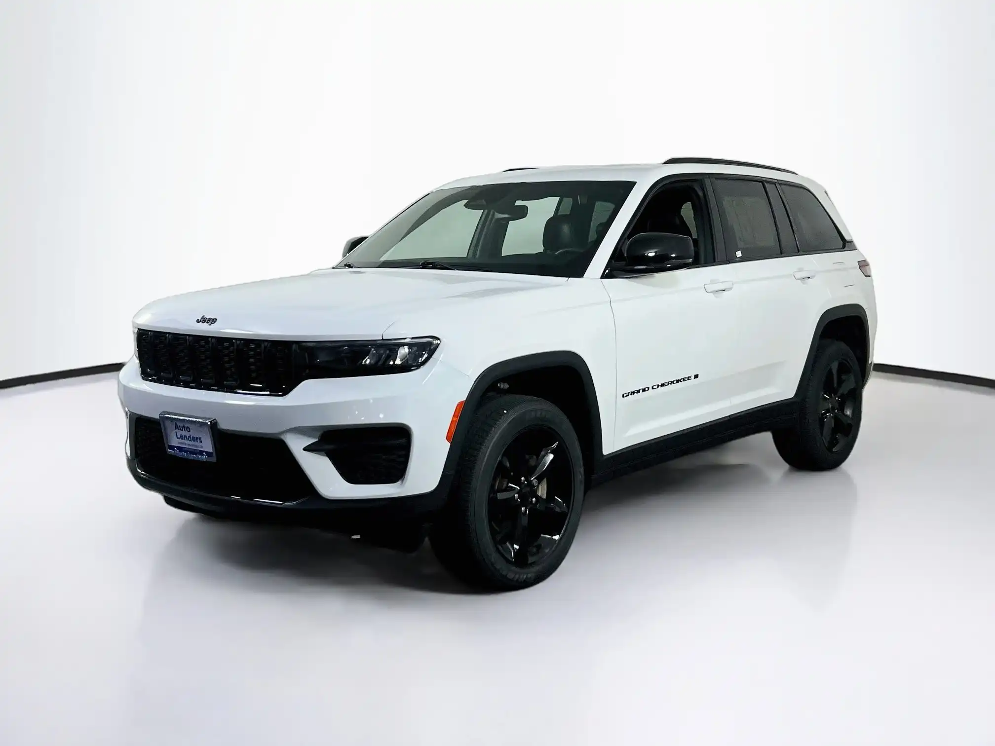 2023 Jeep Grand Cherokee Altitude 4WD's photo