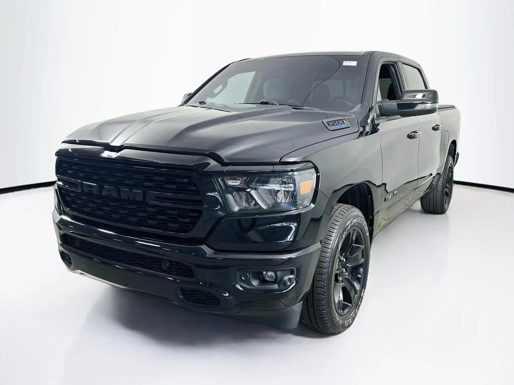 2023 RAM 1500 Big Horn/Lone Star 4x4 Crew Cab 5'7's photo