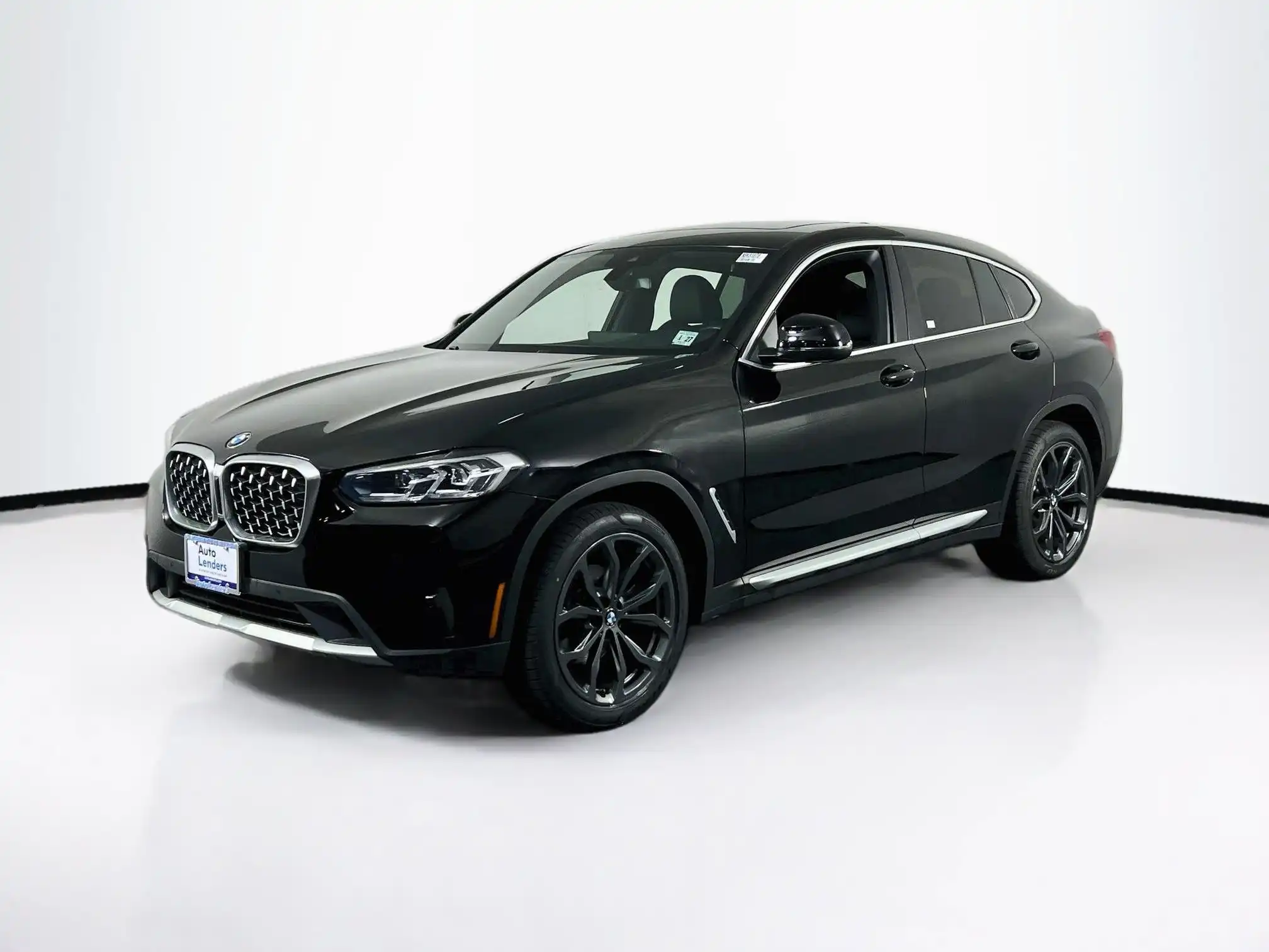 2022 BMW X4 xDrive30i's photo