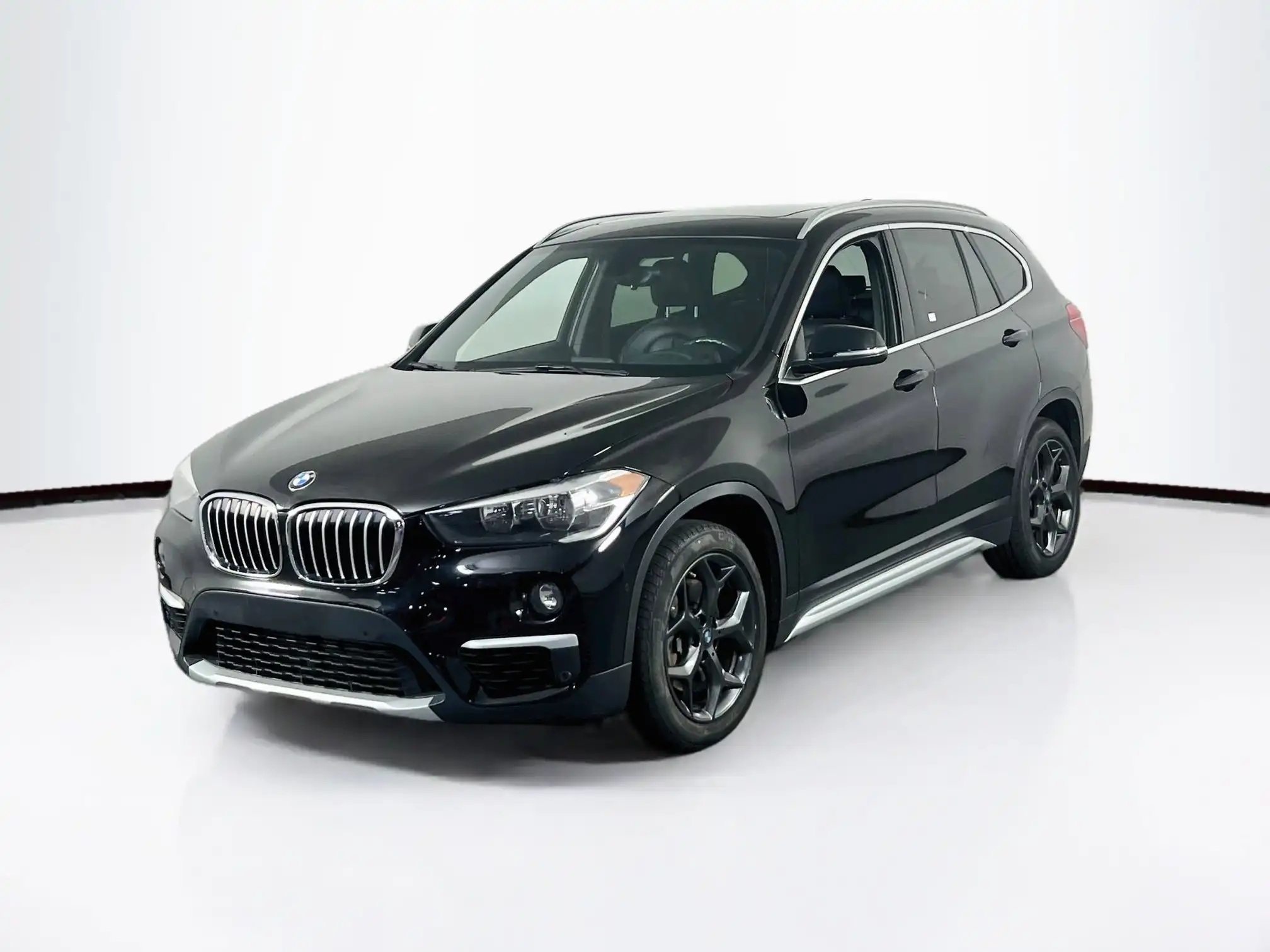 2018 BMW X1 xDrive28i's photo