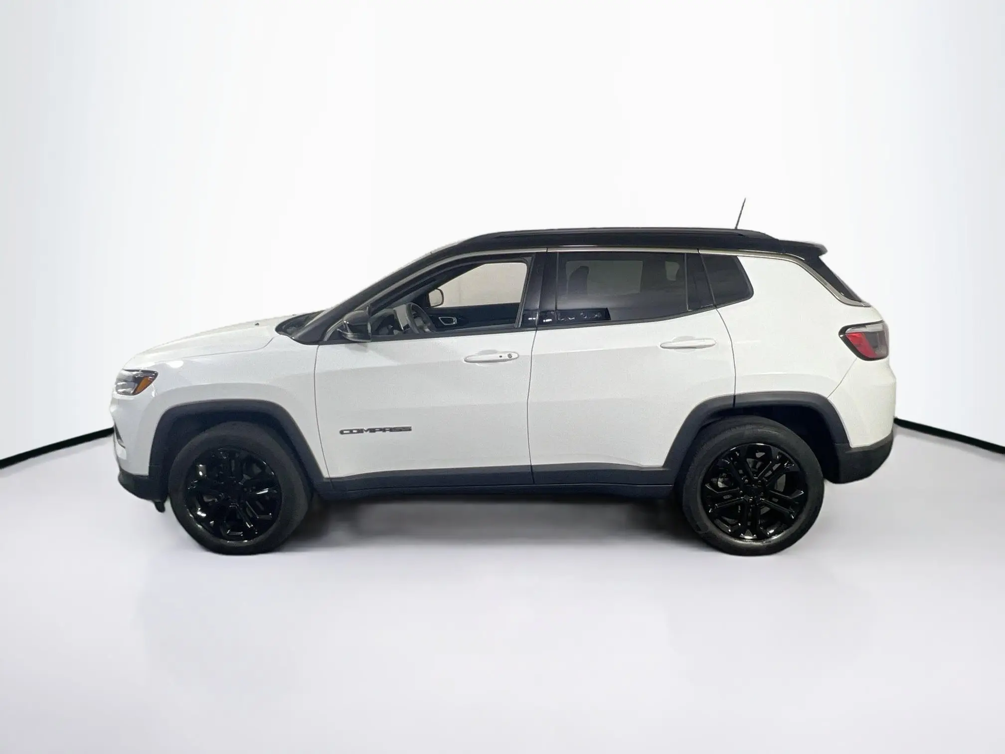 2023 Jeep Compass Limited 4X4 photo 5