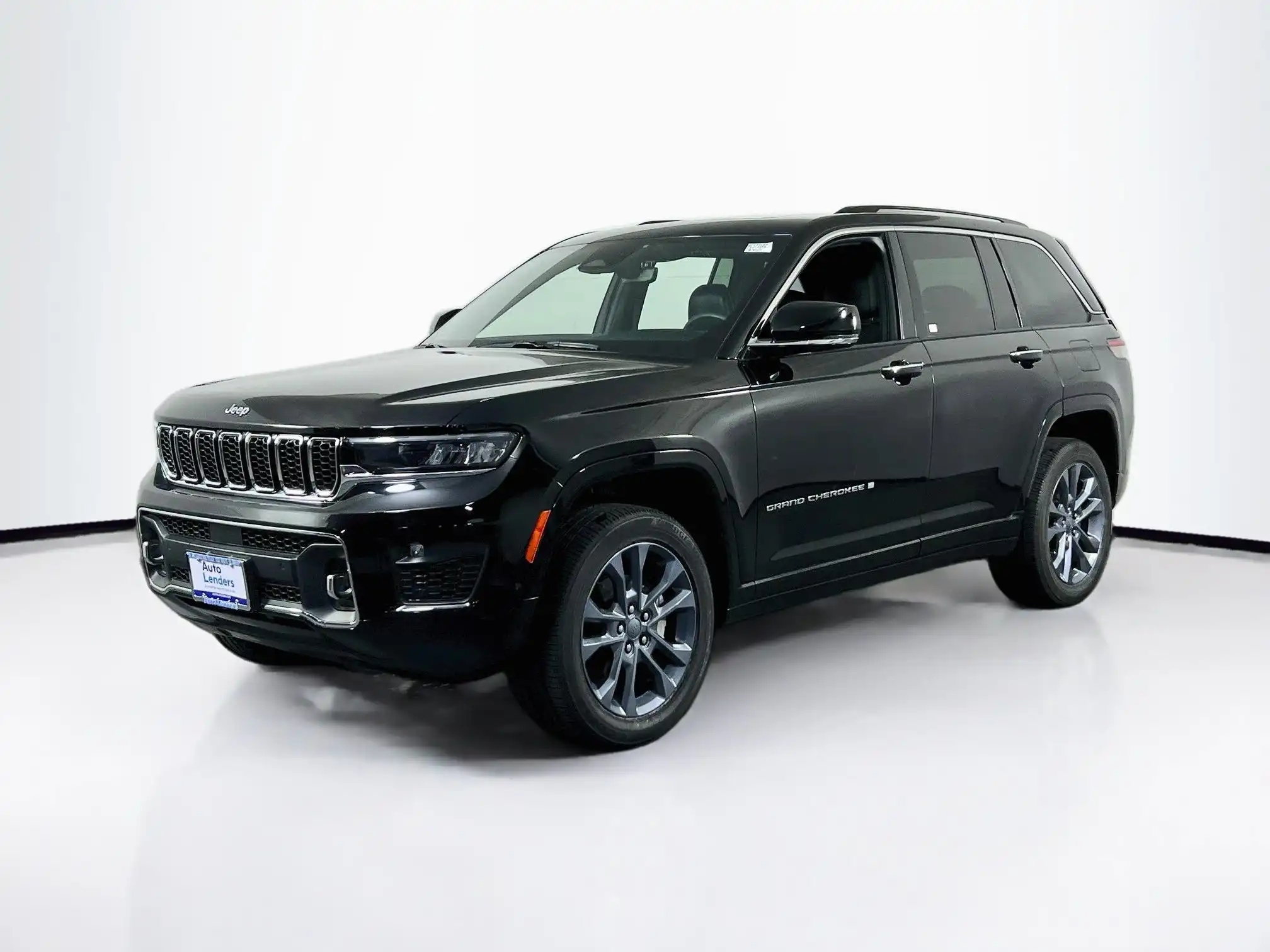 2023 Jeep Grand Cherokee Overland 4x4's photo