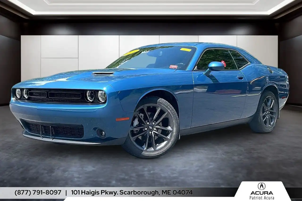 2023 Dodge Challenger SXT Auto AWD's photo