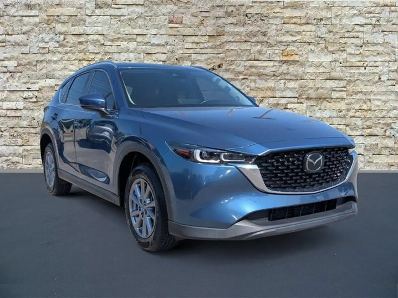 2022 Mazda CX-5 S Select Package Auto AWD's photo