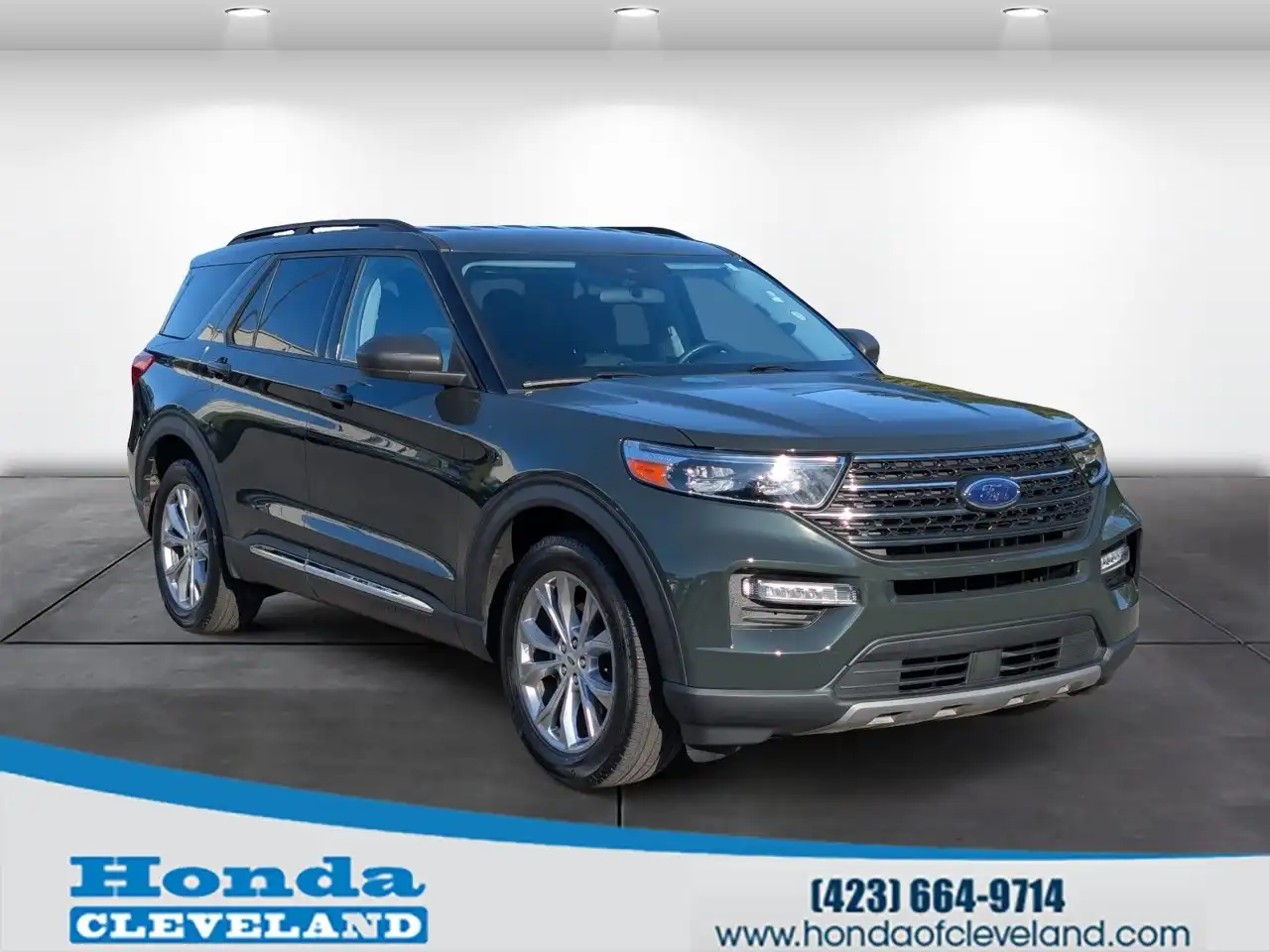 2024 Ford Explorer XLT RWD's photo