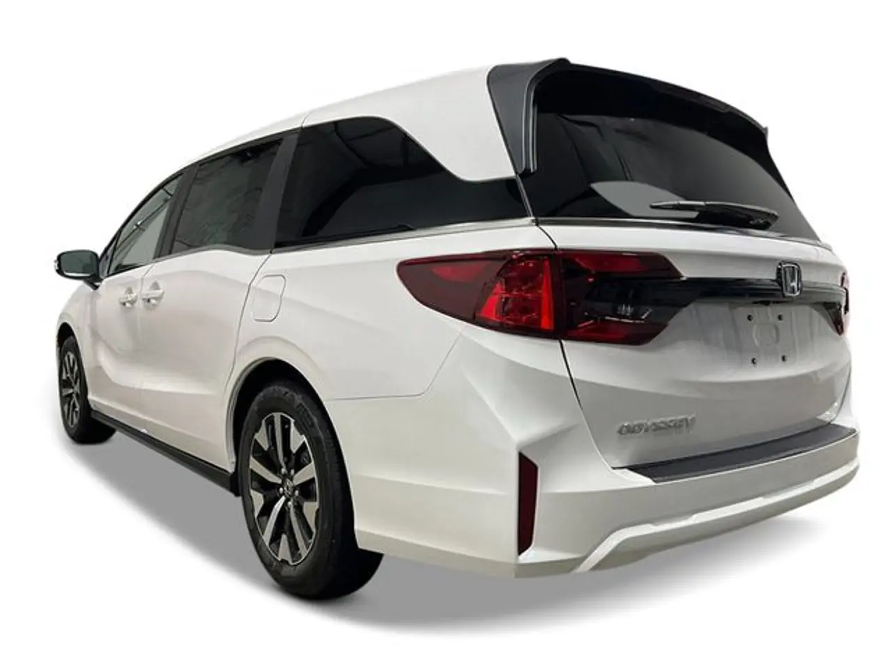 2027 Honda Odyssey EX-L photo 3