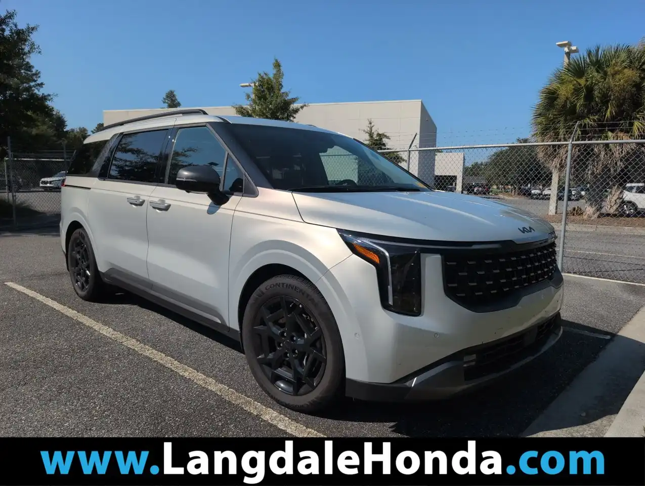2026 Kia Sedona SX Prestige's photo