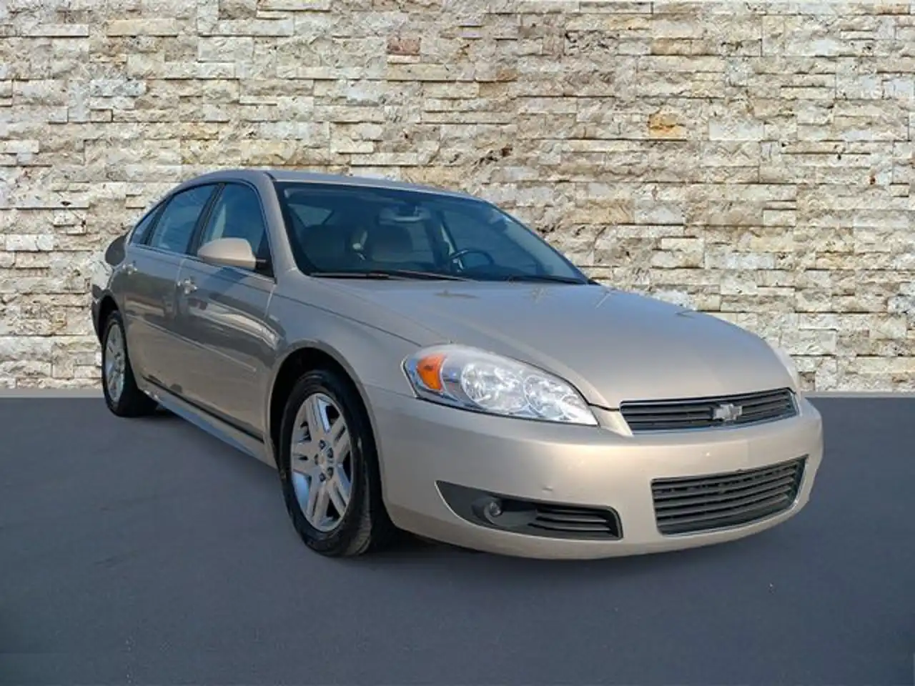 2011 Chevrolet Impala LT's photo