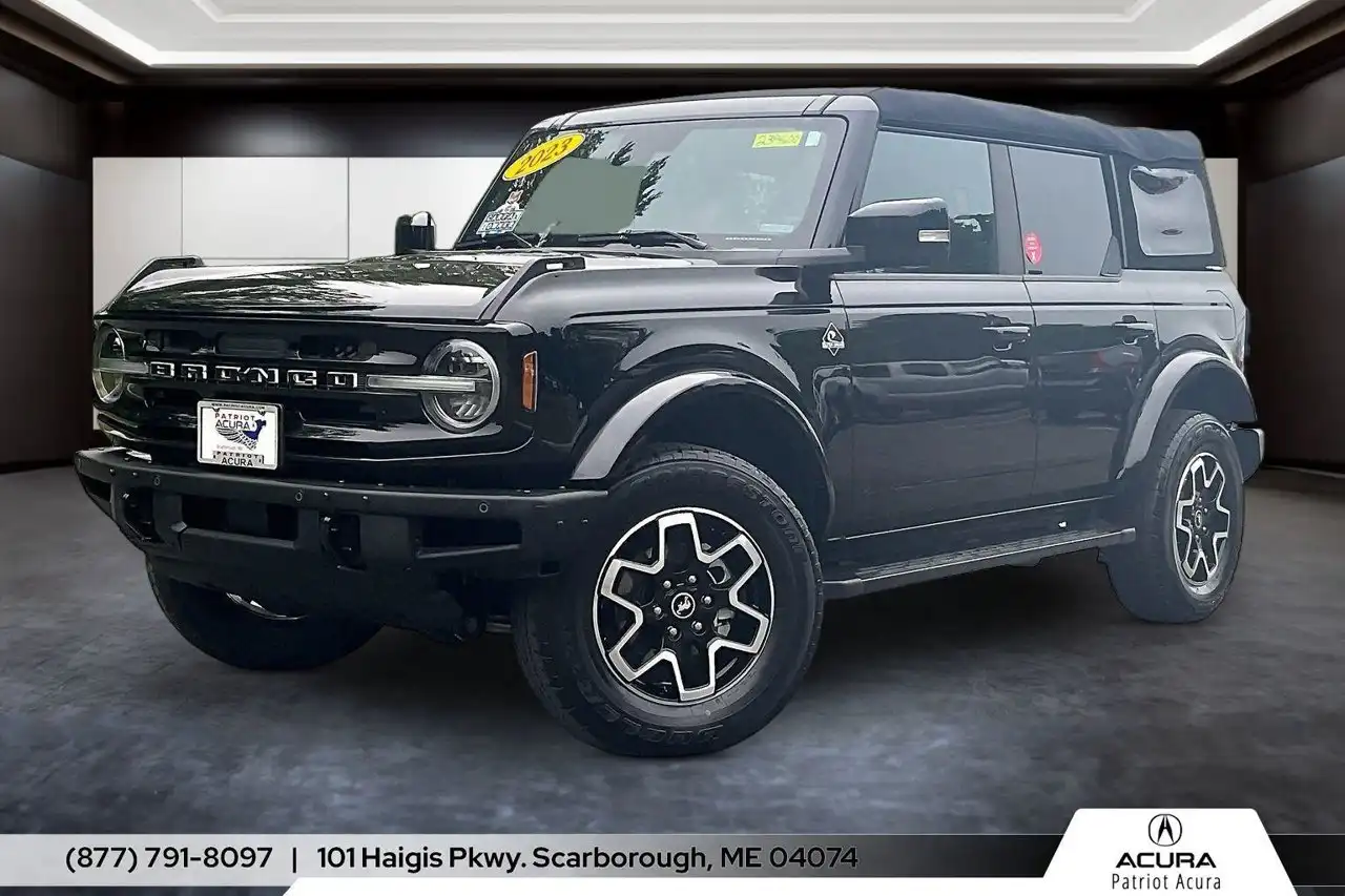 2023 Ford Bronco Outer Banks 4x4's photo