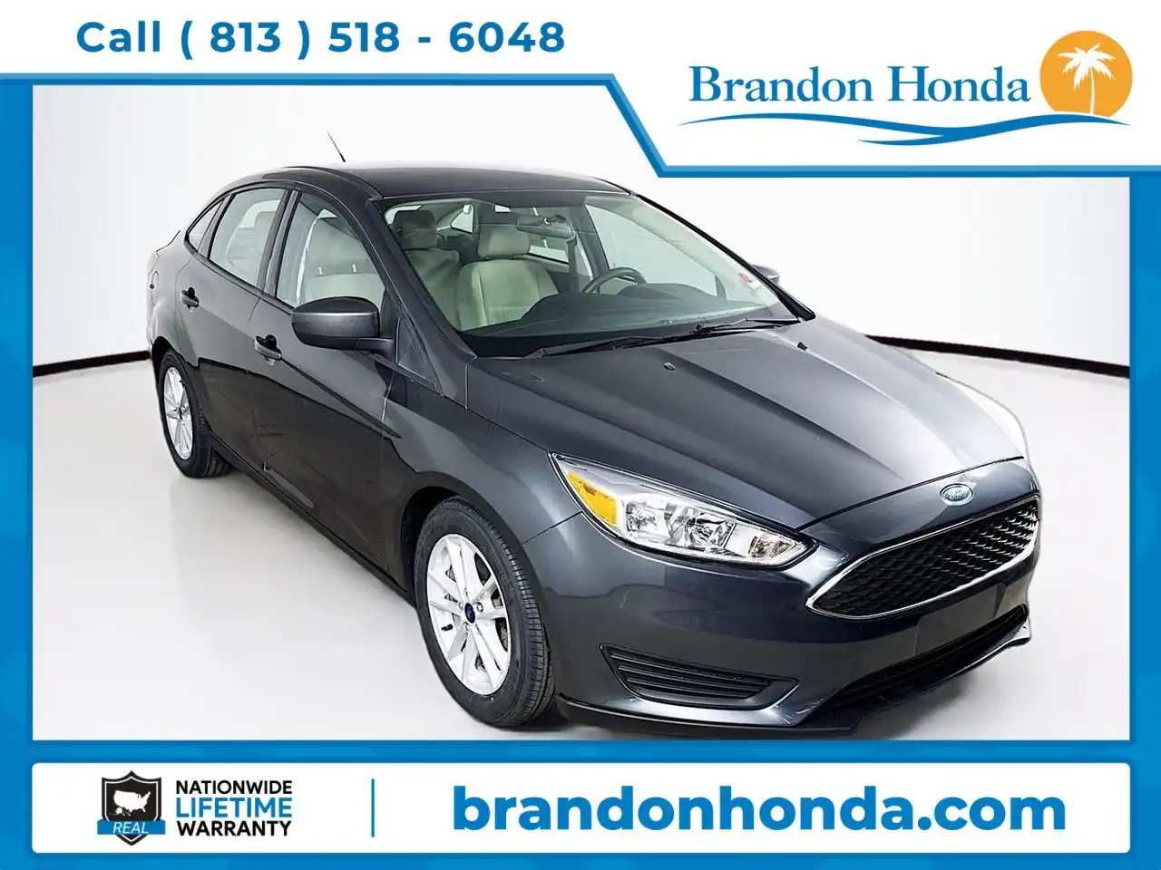 2018 Ford Focus Sedan SE's photo