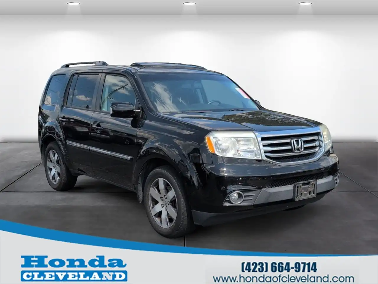 2013 Honda Pilot Touring 4WD Navigation RES's photo