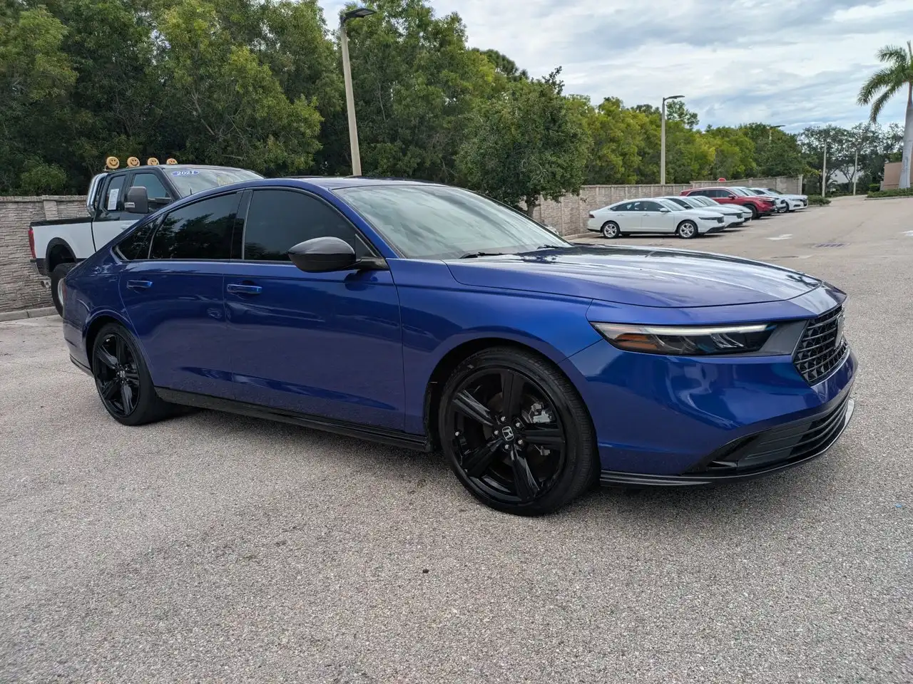 2023 Honda Accord Hybrid Sport-L Without BSI's photo