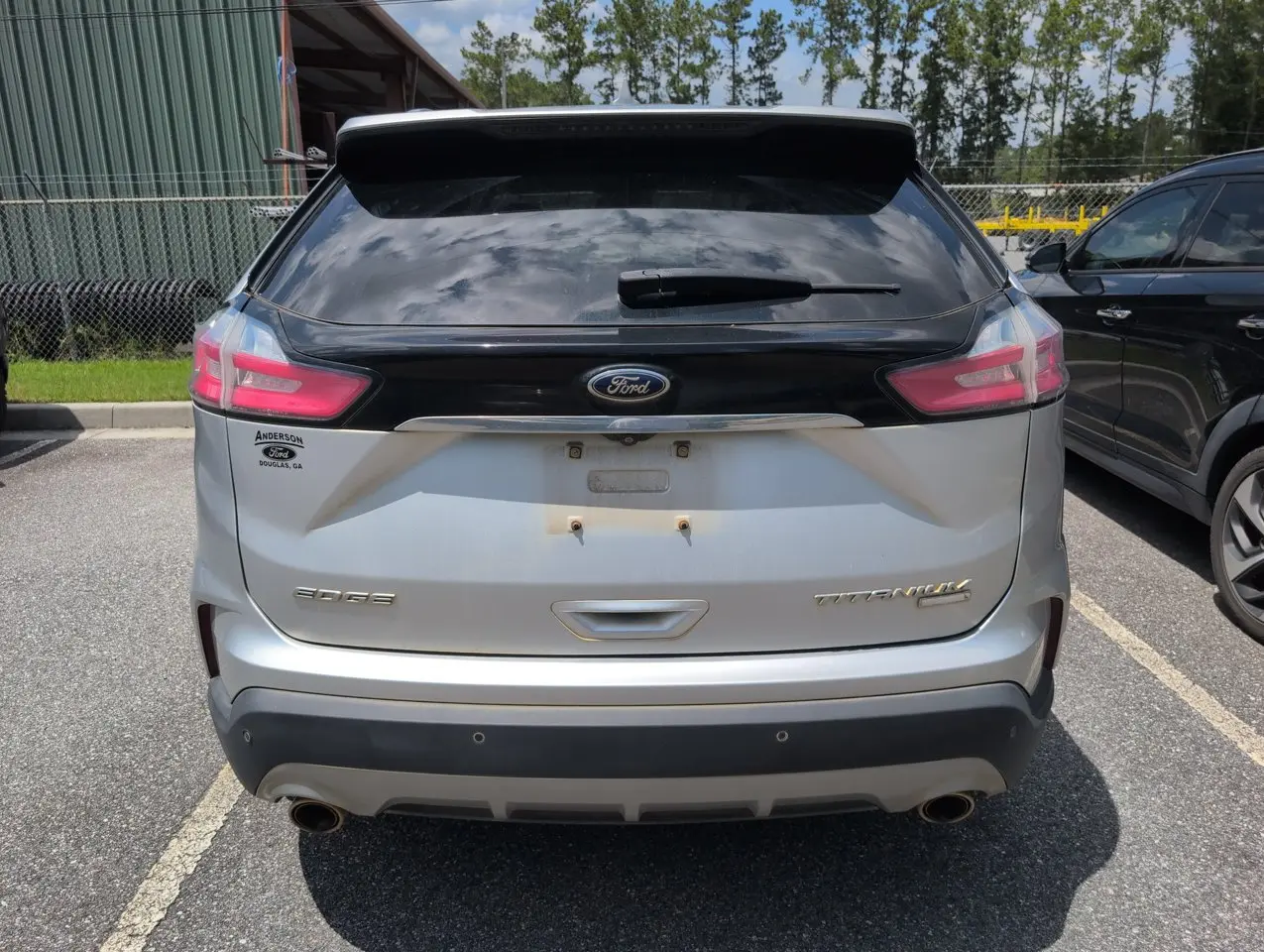 2019 Ford Edge Titanium photo 3