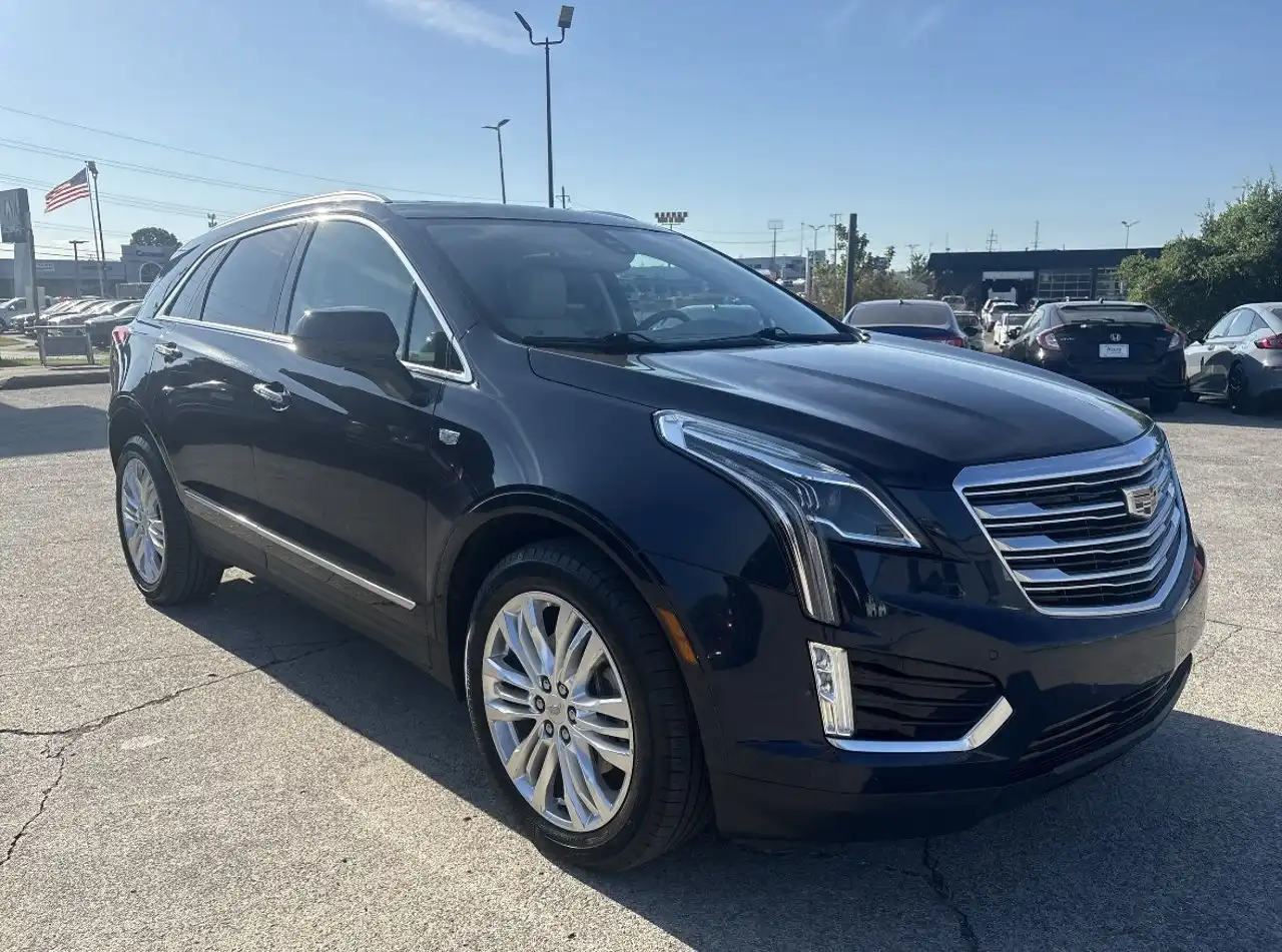 2017 Cadillac XT5 Premium Luxury AWD's photo