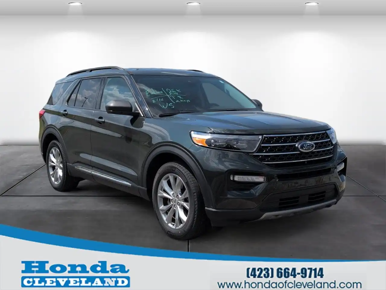 2024 Ford Explorer XLT RWD's photo