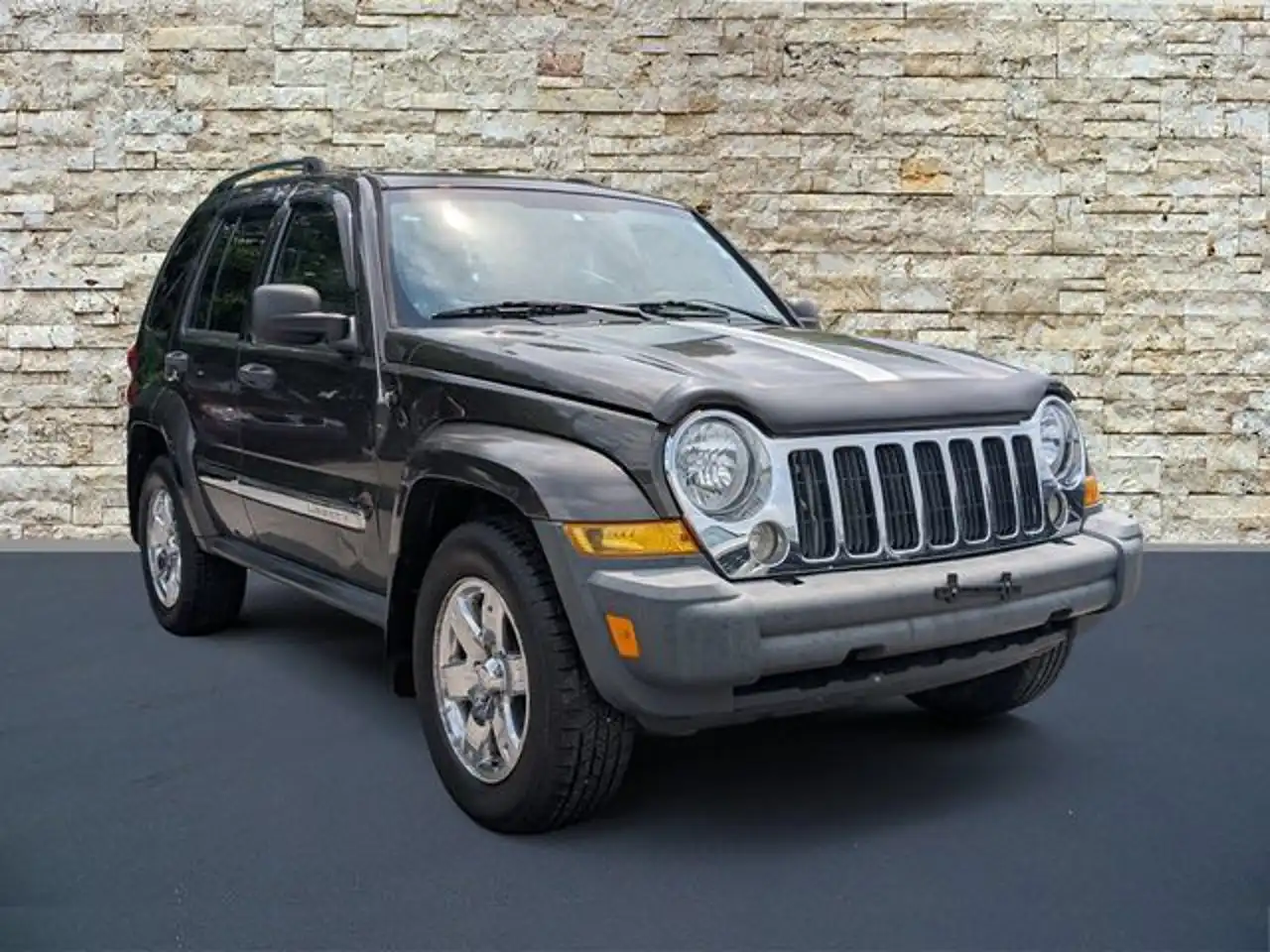 2005 Jeep Liberty Limited 4WD's photo