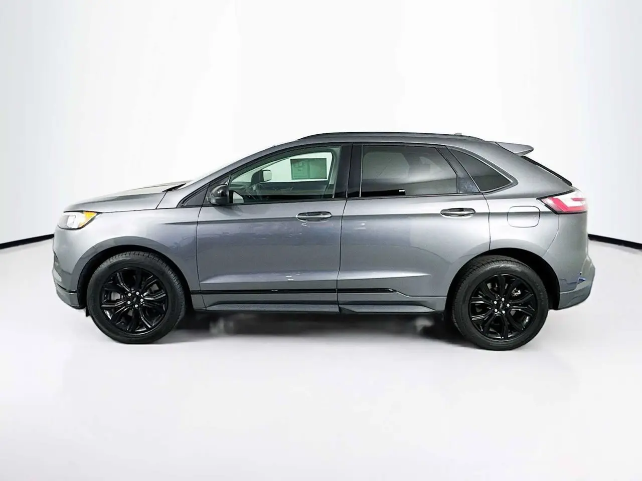 2023 Ford Edge SE AWD photo 4