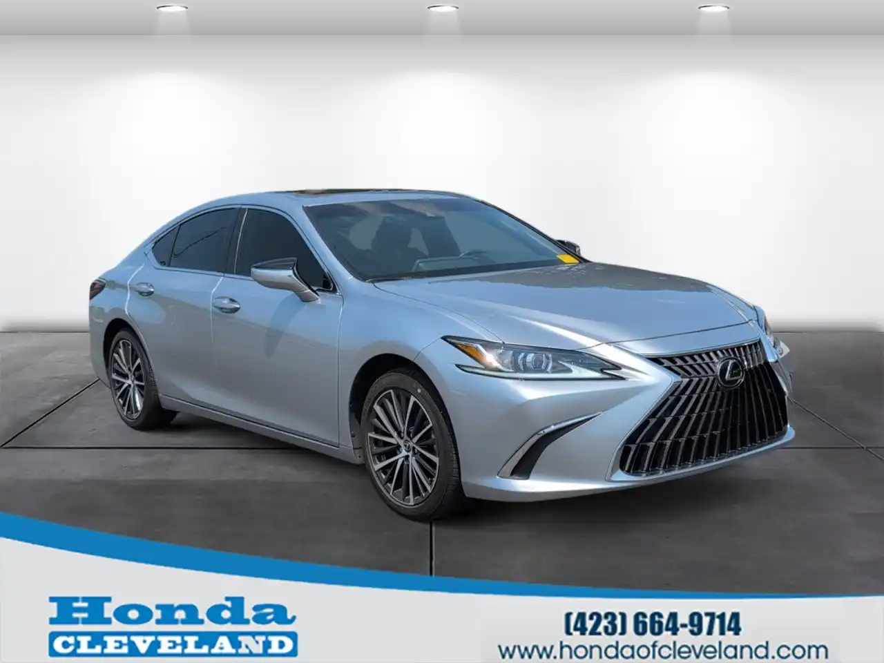2024 Lexus ES 350 350's photo