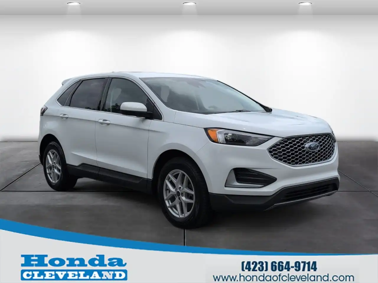 2024 Ford Edge SEL AWD's photo