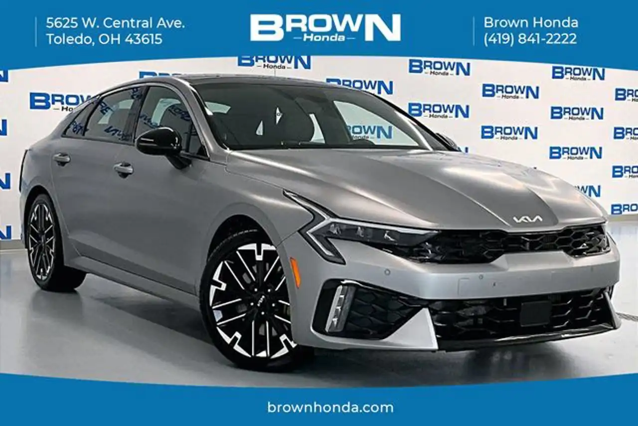 2025 Kia Optima GT FWD's photo