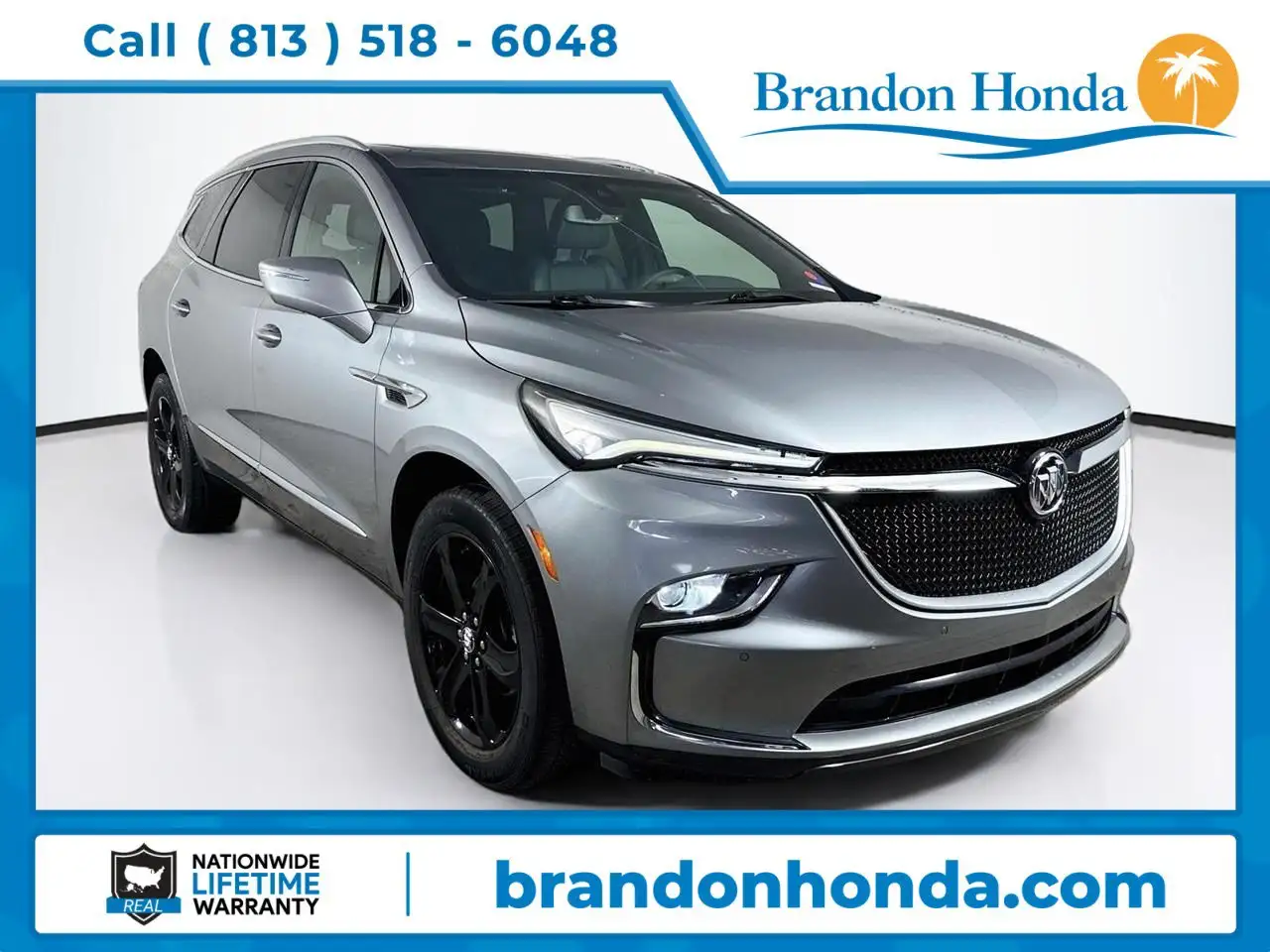 2023 Buick Enclave Essence's photo