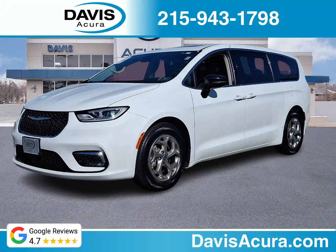 2024 Chrysler Pacifica Limited's photo