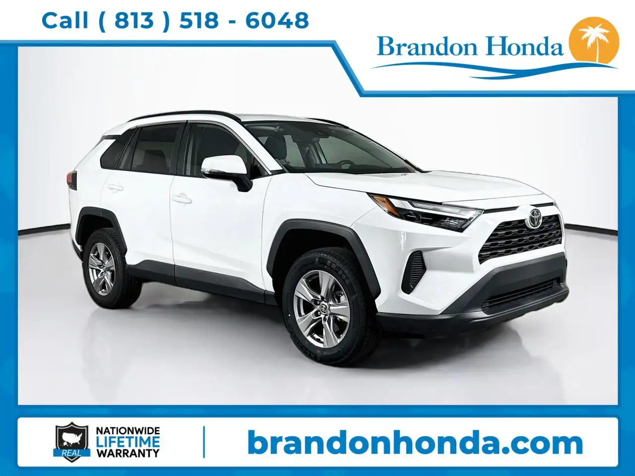2022 Toyota RAV4 XLE FWD's photo