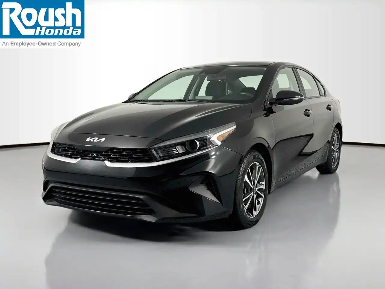 2023 Kia Forte LXS AT's photo