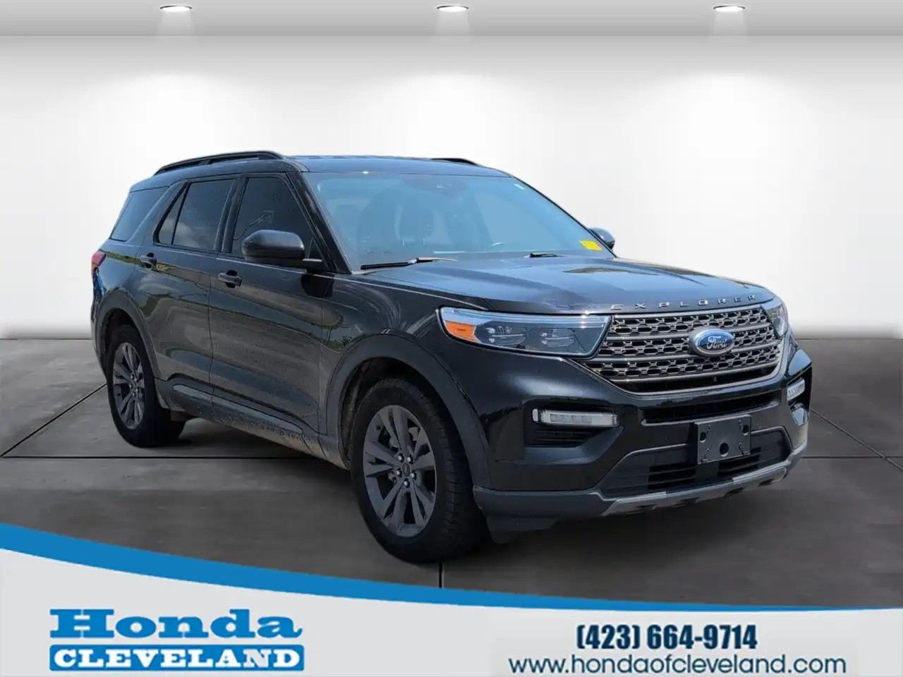 2022 Ford Explorer XLT RWD's photo