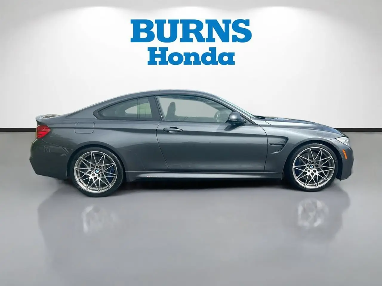 2016 BMW M4 Base photo 4