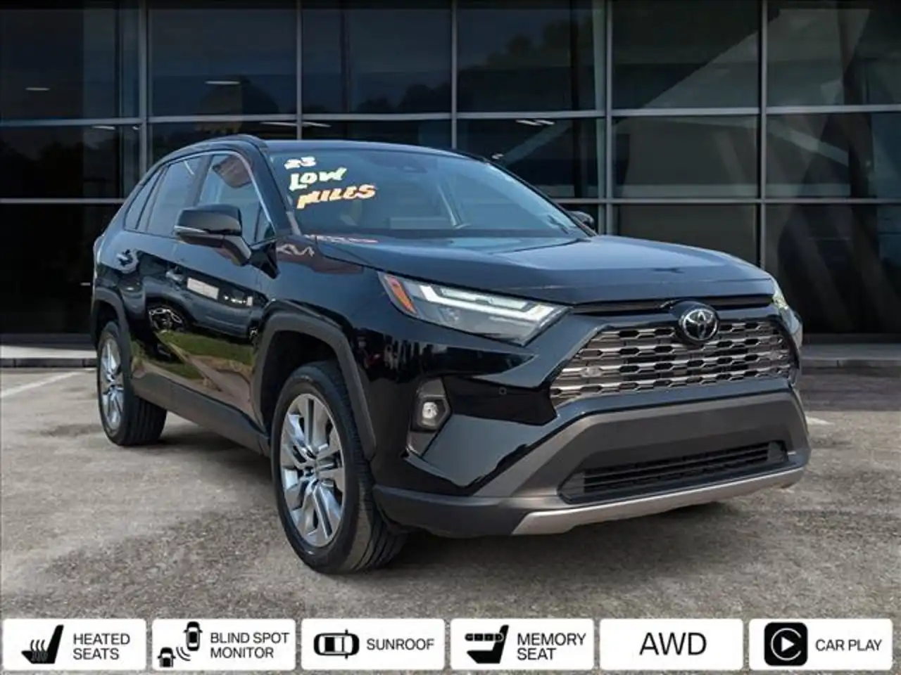 2023 Toyota RAV4 Limited AWD's photo