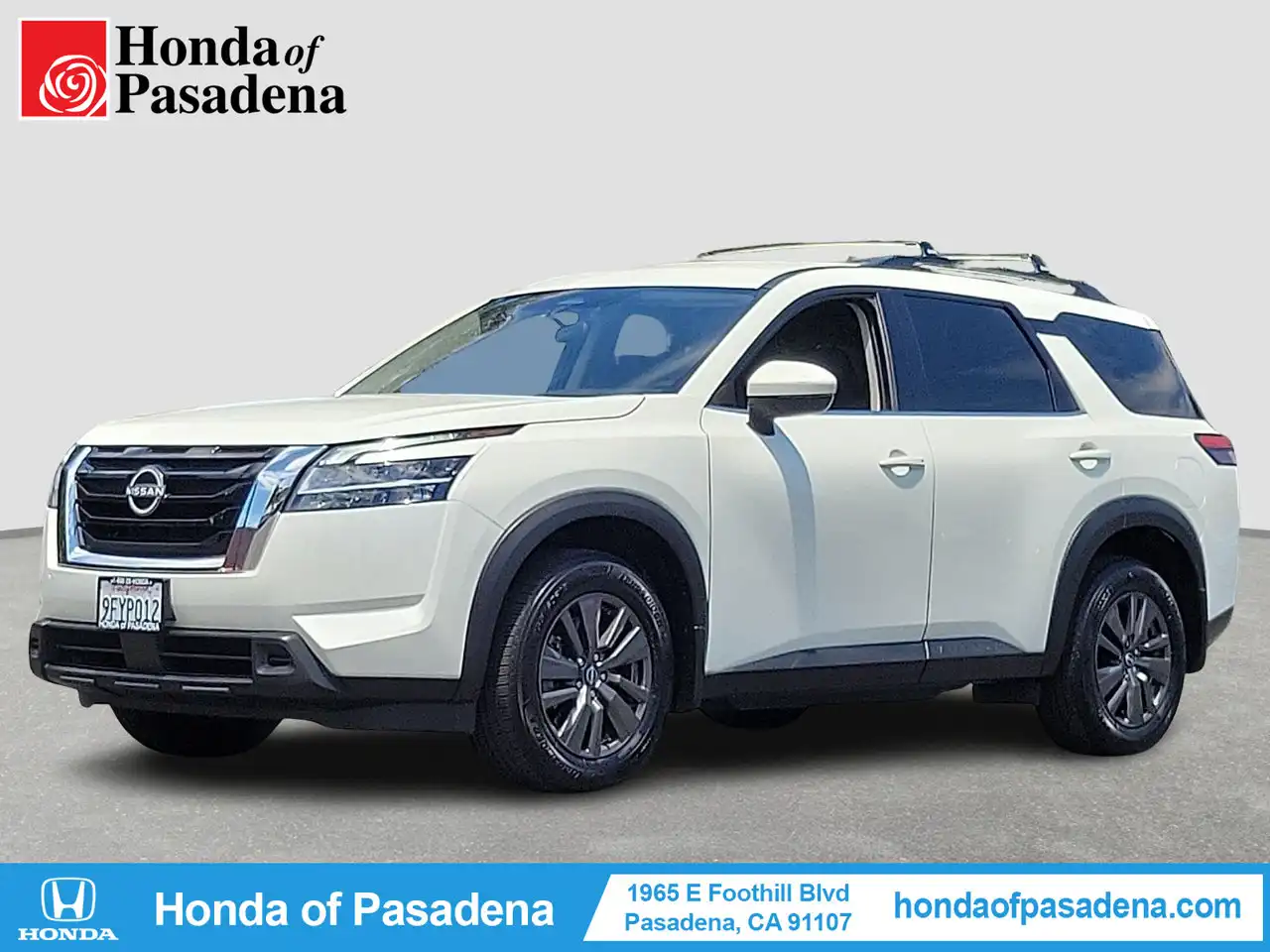 2022 Nissan Pathfinder SV 2WD's photo