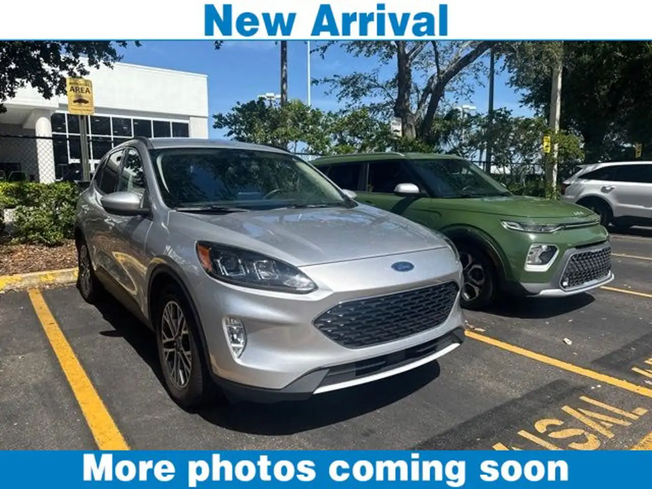 2020 Ford Escape SEL FWD's photo