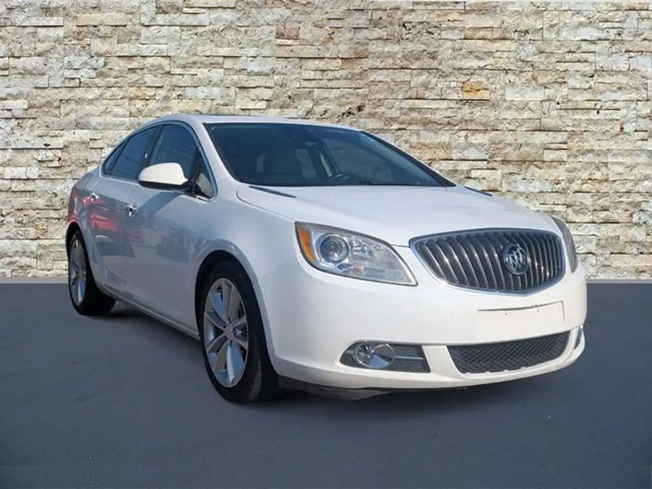 2016 Buick Verano Leather Group 1SL's photo