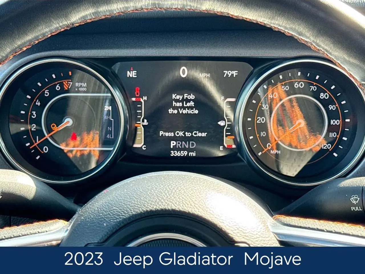 2023 Jeep Gladiator Mojave photo 3