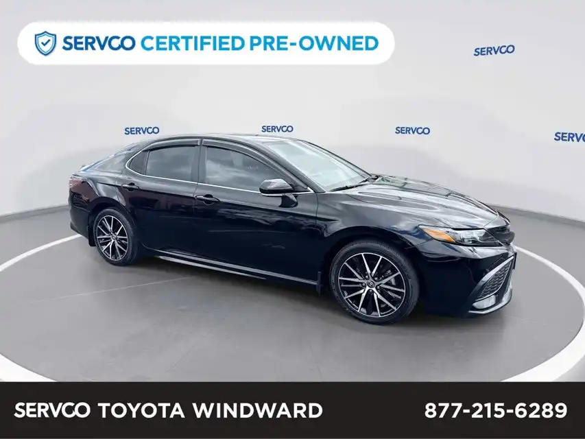 2023 Toyota Camry SE's photo