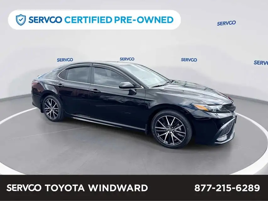 2023 Toyota Camry SE's photo